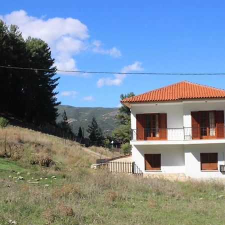 Velia Guesthouse Kalavryta Exterior photo