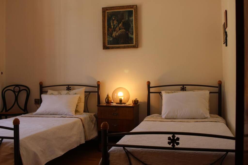 Velia Guesthouse Kalavryta Exterior photo