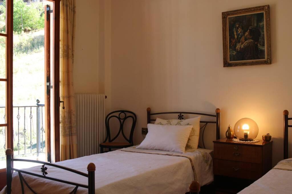 Velia Guesthouse Kalavryta Exterior photo
